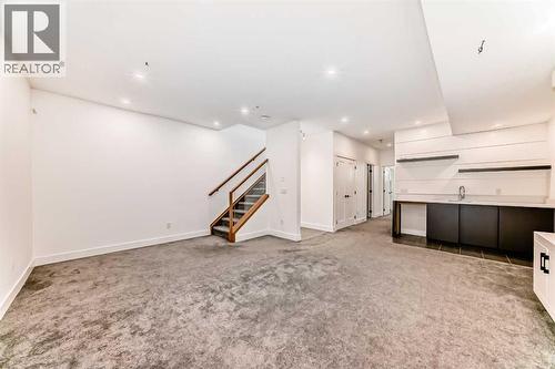 923 36A Street Nw, Calgary, AB - Indoor