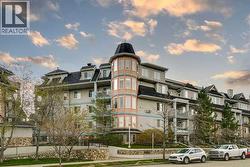 404, 2422 Erlton Street SW  Calgary, AB T2S 3B6