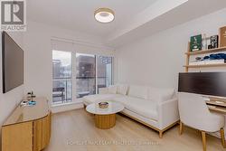 907 - 55 REGENT PARK BOULEVARD  Toronto, ON M5A 0C2