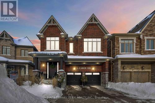 74 MORNINGSTAR AVENUE  Whitby, ON L1R 0P6