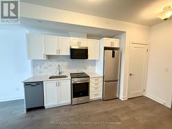 1305 - 705 DAVIS DRIVE  Newmarket, ON L3Y 0J1