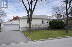 57 PLEASANT AVENUE  Toronto, ON M2M 1L8