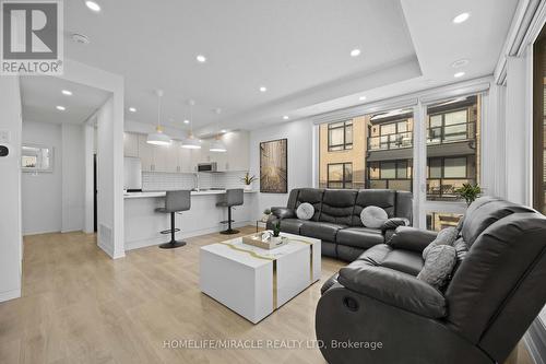 9470 The Gore Road, Brampton, ON - Indoor Photo Showing Living Room