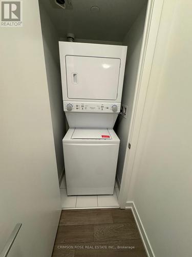 314 - 556 Marlee Avenue, Toronto, ON - Indoor Photo Showing Laundry Room
