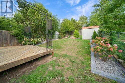 2048 Walker Avenue, Peterborough, ON - Outdoor