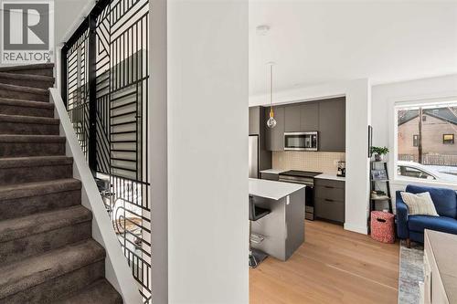 1940 Bowness Road Nw, Calgary, AB - Indoor Photo Showing Kitchen