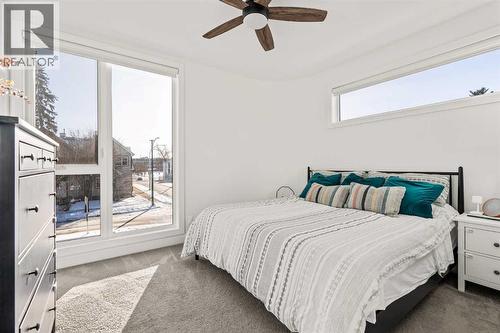 1940 Bowness Road Nw, Calgary, AB - Indoor Photo Showing Bedroom
