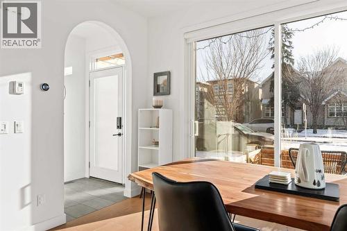 1940 Bowness Road Nw, Calgary, AB - Indoor Photo Showing Office