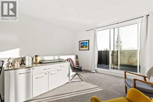 1940 Bowness Road Nw, Calgary, AB - Indoor