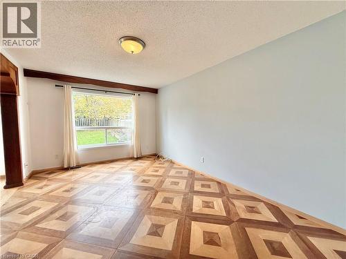 63 Jordan Drive, Cambridge, ON - Indoor Photo Showing Other Room