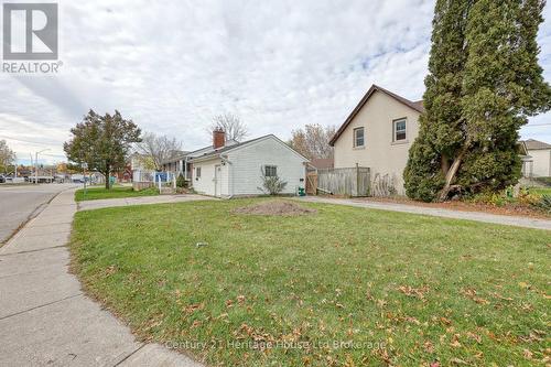 719 Peel Street, Woodstock (Woodstock - South), ON - Outdoor