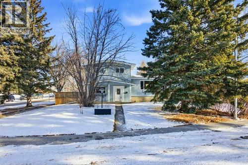 3703 Valdes Place Nw, Calgary, AB - Outdoor