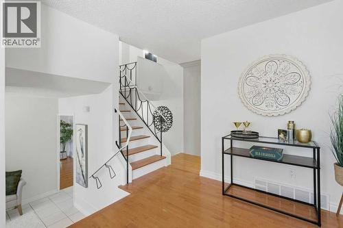 3703 Valdes Place Nw, Calgary, AB - Indoor Photo Showing Other Room