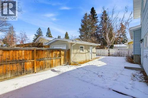 3703 Valdes Place Nw, Calgary, AB - Outdoor