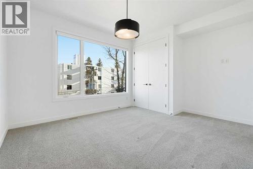 2104 17A Street Sw, Calgary, AB - Indoor Photo Showing Other Room