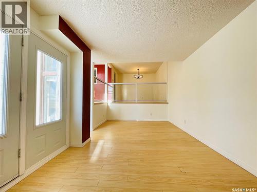 5026 10Th Avenue, Regina, SK - Indoor Photo Showing Other Room