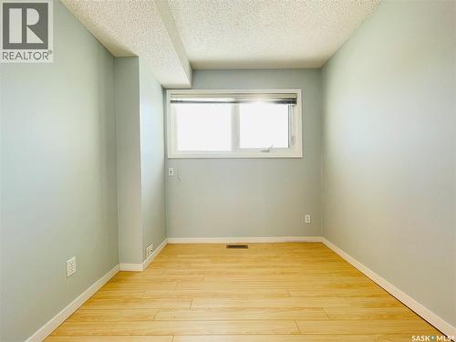 5026 10Th Avenue, Regina, SK - Indoor Photo Showing Other Room