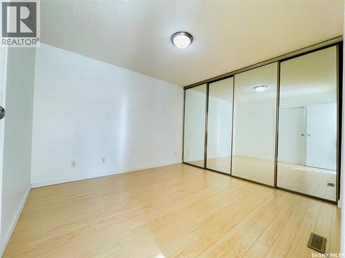 5026 10Th Avenue, Regina, SK - Indoor Photo Showing Other Room