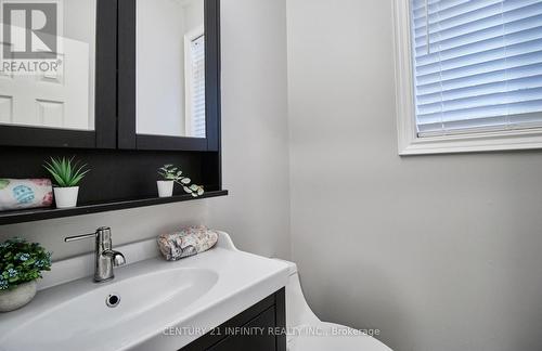 1599 Quail Run Drive, Oshawa (Taunton), ON - Indoor Photo Showing Bathroom