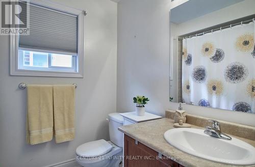 Main Upstairs Bathroom - 1599 Quail Run Drive, Oshawa (Taunton), ON - Indoor Photo Showing Bathroom
