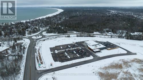 3267 Mosley Street, Wasaga Beach, ON 