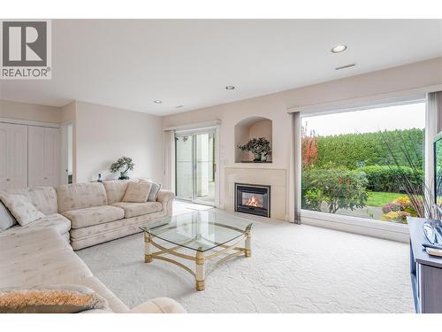 2545 Campbell Road, West Kelowna, BC - Indoor Photo Showing Living Room With Fireplace