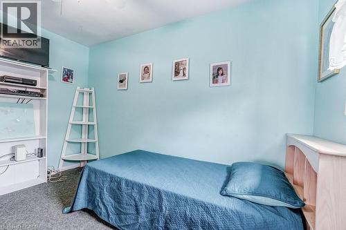 9188 Dickenson Road W, Mount Hope, ON - Indoor Photo Showing Bedroom