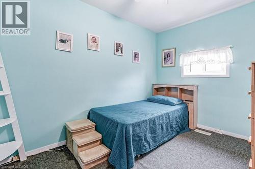9188 Dickenson Road W, Mount Hope, ON - Indoor Photo Showing Bedroom