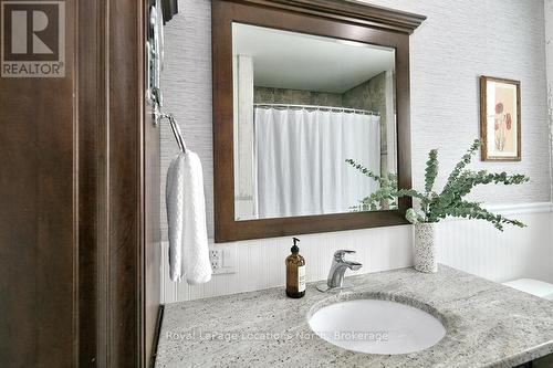 176 Semple Lane, Grey Highlands, ON - Indoor Photo Showing Bathroom