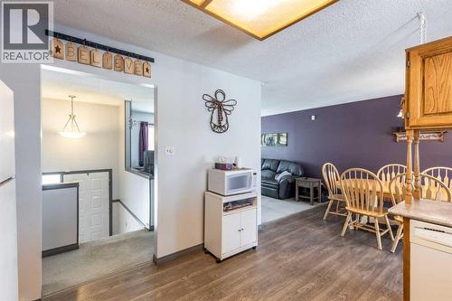 52 Ross Haven Way Se, Medicine Hat, AB - Indoor