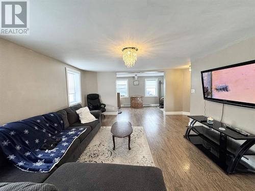 73 Lansdowne St S, Chapleau, ON - Indoor Photo Showing Living Room