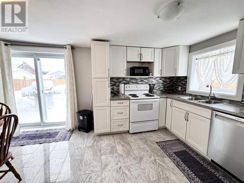 73 Lansdowne St S, Chapleau, ON - Indoor Photo Showing Kitchen With Double Sink