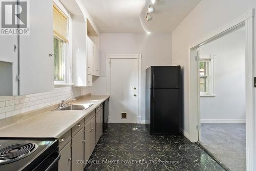 547 William Street, London East (East F), ON - Indoor Photo Showing Kitchen