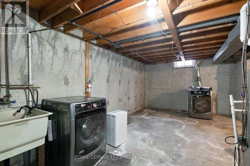 120 Killarney Court, London North (North H), ON - Indoor Photo Showing Laundry Room