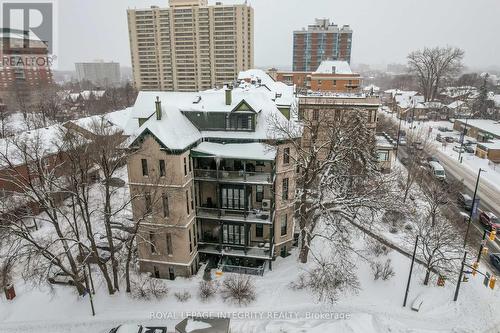 401 - 589 Rideau Street, Ottawa, ON - Outdoor With Balcony With Facade