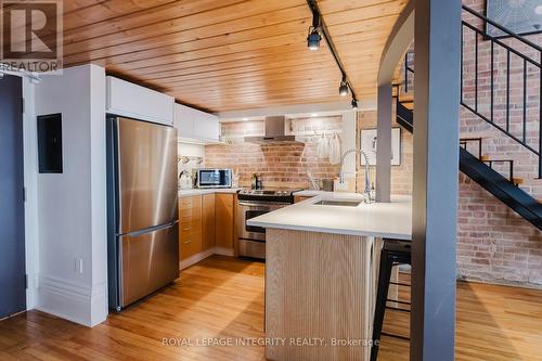 401 - 589 Rideau Street, Ottawa, ON - Indoor Photo Showing Kitchen