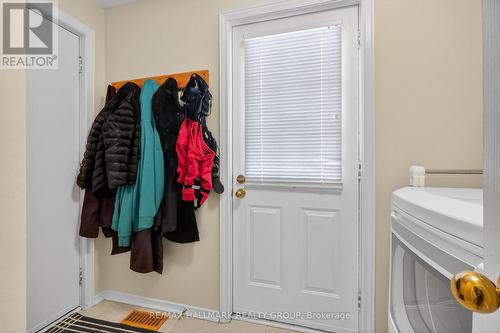 1715 Hunters Run Drive, Ottawa, ON - Indoor Photo Showing Other Room