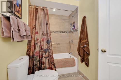 1715 Hunters Run Drive, Ottawa, ON - Indoor Photo Showing Bathroom