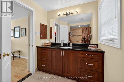 1715 Hunters Run Drive, Ottawa, ON - Indoor