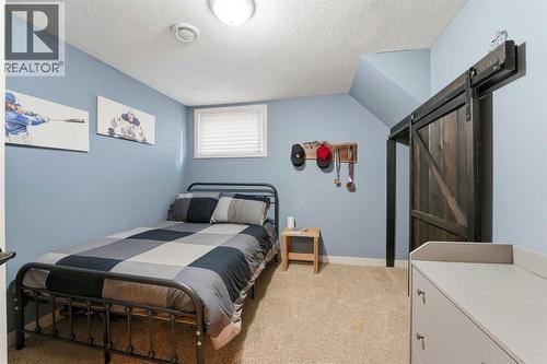 14 Sherwood Crescent, Red Deer, AB - Indoor Photo Showing Bedroom