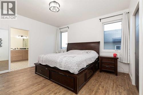 344 Rivergrove Chase W, Lethbridge, AB - Indoor Photo Showing Bedroom