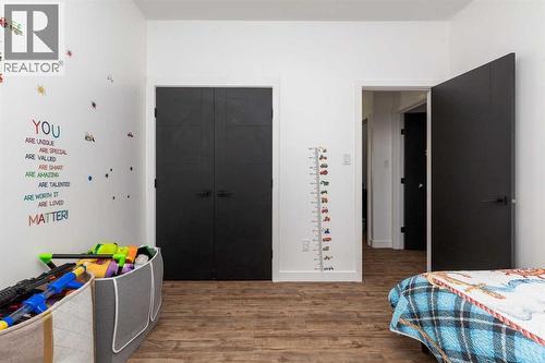 344 Rivergrove Chase W, Lethbridge, AB - Indoor Photo Showing Bedroom