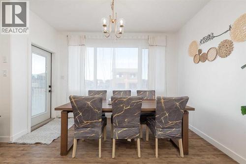 344 Rivergrove Chase W, Lethbridge, AB - Indoor Photo Showing Dining Room