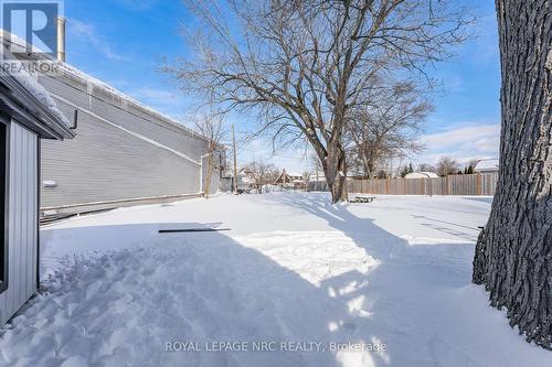 4149 Welland Street, Niagara Falls (Chippawa), ON - Outdoor