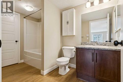 4102, 2781 Chinook Winds Drive Sw, Airdrie, AB - Indoor Photo Showing Bathroom