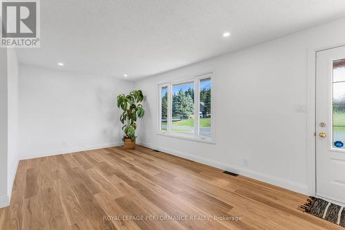 2140 Valley Street, North Stormont, ON - Indoor Photo Showing Other Room