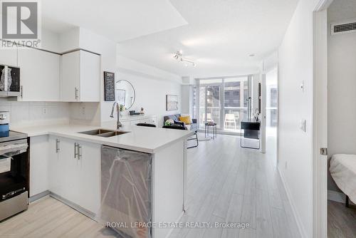 808 - 4978 Yonge Street, Toronto, ON - Indoor Photo Showing Kitchen With Double Sink