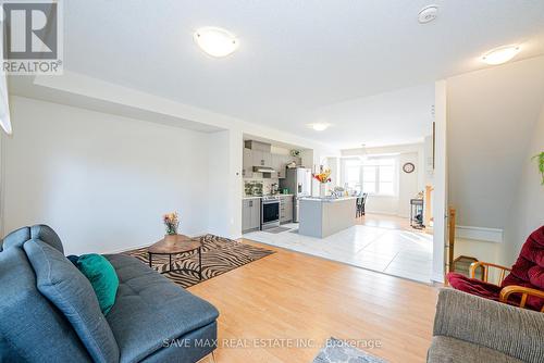 2101 Prestonvale Road, Clarington, ON - Indoor Photo Showing Living Room