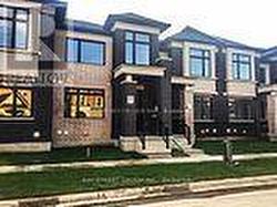 18 MILITARY CRESCENT  Brampton, ON L7A 4W1