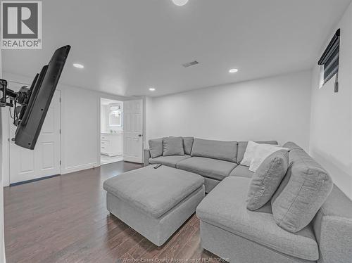 1596 Olive Road, Windsor, ON - Indoor